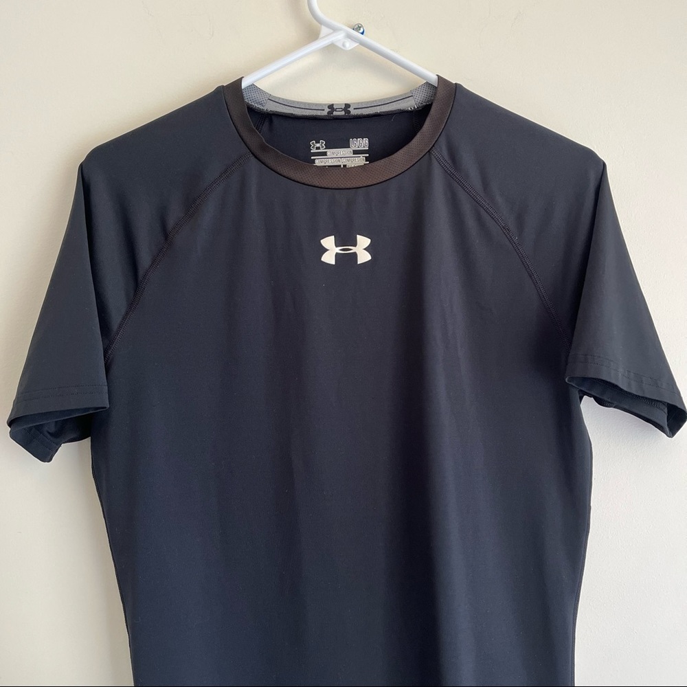 Boys Under Armour Compression Shirt Size L - Picture 2 of 8